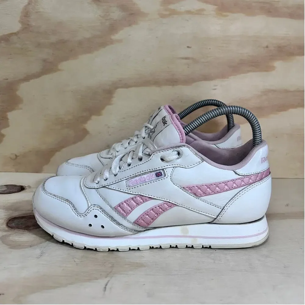 Reebok - Classic - Sneakers - White/Pink - Women's - 7.5